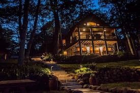 Chief Lake Cabin | Dream Catcher Lodge/Eagles' Nest- Spectacular!