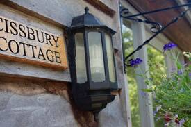 Steyning Cabin | Cissbury Cottage perfect for the South Downs