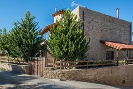 Pombia Villa | Villa Gogo in Pombia with pool