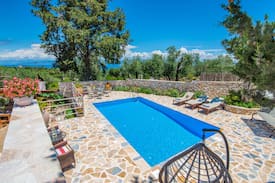 Ieromonachos House | Azalea House Holiday Villa in Paxos