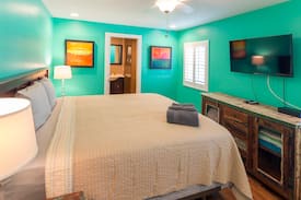 Tybee Island Apartment | Paradise at Pavilion Walk:3 Blocks to Beach & Pier