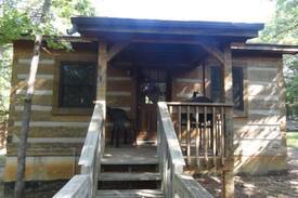 Pittsburg Cabin | Wolf Cub Cabin with Private Hot Tub!