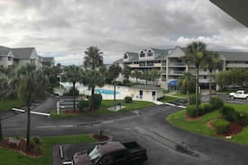 New Port Richey Apartment | Heather Cove Condo w/Pool and Boat Slip