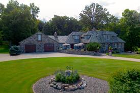 Onamia House | Stone House on the Lake - Mille Lacs Lake Luxury