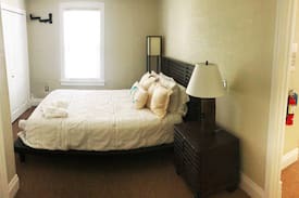 Saugatuck Apartment | The Mitten Apartment - Downtown Saugatuck