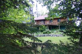 Remer Cabin | Northwoods Log Lodge on Milton Lake