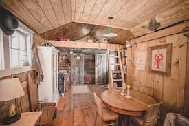South Londonderry Cabin | A Beautiful Converted Horse Run-In