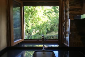 Corullon Cabin | Casa rural de piedra en Corullón