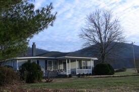 Nellysford House | Rockfish Valley Farm guest house ; scenic
