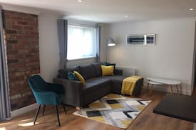 Willerby Cabin | The Willows - Garden Guest Cottage
