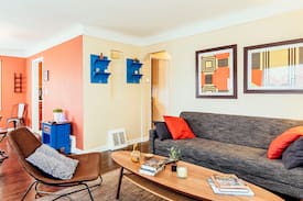 Royal Oak House | ❤ Hidden Gem in Royal Oak City Center- Sleeps 10❤