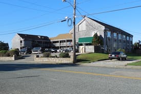 Misquamicut Apartment | Misquamicut Beach, RI Ocean Club at Atlantic Beach