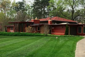 Valparaiso House | Avant Garde Home with Indoor Heated Pool and Sauna