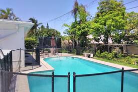 North Miami Beach House | Elegant Kosher Villa in Miami