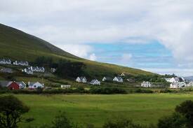 Doogort Cabin | Holiday Home Fingal Cottage, Dugort, Achill Island