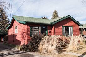 Old Bend Cabin | Mill Cabin at Deschutes Dunes River/ beach access