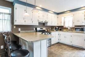 Lakeview House | Mohawk Lake Retreat - Large 3BR, Quiet, Water View