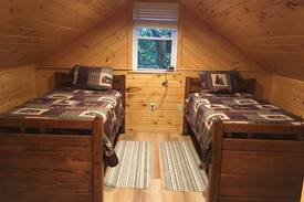 Centre Hall House | Colyer Lake home close to State College