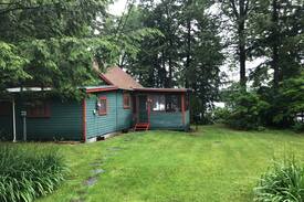 Speculator Cabin | Shady Pines-Cabin by the lake.