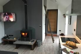 Llwyndyrys Cabin | The Pigsty!