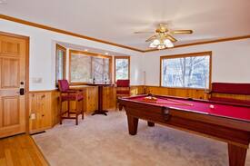 Lake Arrowhead Cabin | Heavenly Pines Lodge - Lake Passes Included!