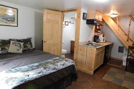 Bear Creek Cabin | Anglers Cabin - Ravenquest Cabins