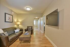 Ashland House | Laurel Cottages: New 2-bedroom Downtown Ashland