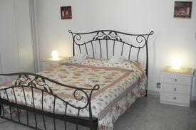 Castello Apartment | Double Room MARCO at RealVenetians House
