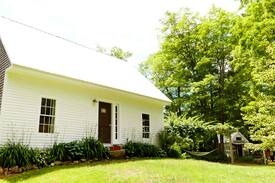 Tamworth Cabin | "The Cottages on Page Hill" - 3 separate homes