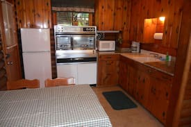 Newport Cabin | Charming Log Cabin on Sacheen Lake.