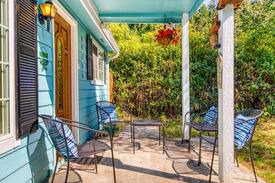 Florence House | Dog-friendly home, fenced yard, dog beds & grill - near parks/beach