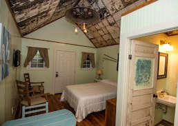 Gatesville House | Buttercup Cabin, A Texas Tiny Cabin