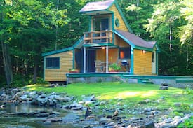 Warren Cabin | Studio at Clay Brook