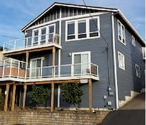 Roads End House | Sunrays Vacation Beach Home in Road's End