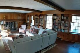Bedford House | Historic Stone Mansion - Rock Spring Lodge