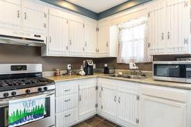 Lakeview House | Mohawk Lake Retreat - Large 3BR, Quiet, Water View