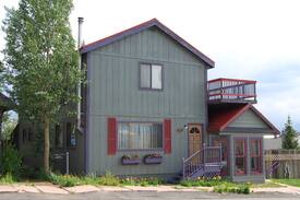 Leadville House | Silver Rush Inn - 1 block from downtown