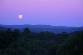 Windsor House | The MoonShine Inn Vacation Rental