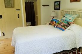 Deer Isle Cabin | Deer Isle cottage near beautiful Sylvester's Cove