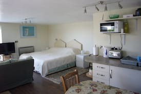 Selkirk House | Cedar Cabin