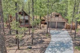 Pinetop House | Heavenly Pines Getaway