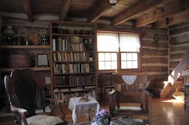 Decorah Cabin | Fern Hollow Cabin in Lush NE Iowa