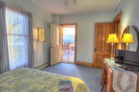 Burdett House | The Inn at Chateau LaFayette Reneau