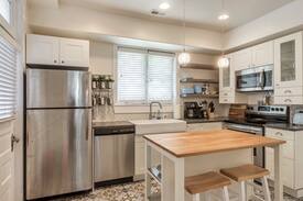 Downtown Salt Lake City Apartment | Private Hot Tub-walk to Memory Grove