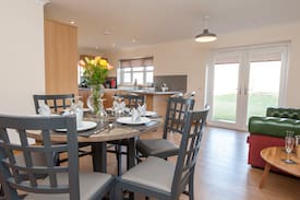 Stonehaven Cabin | Downswell Cottage, Stonehaven, Scotland