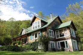 Newcomb Cabin | The Ambleside Log Home on Elk Creek