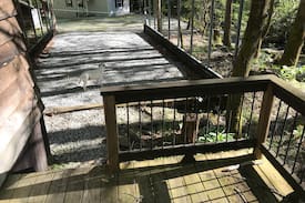 Marion House | Beautiful creekside cabin, perfect for two