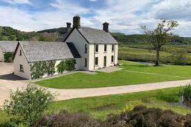 Lochgilphead House | Dunadd Farm Cottages , The Old Cheese Loft