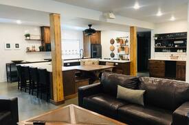 Niles House | Complete Privacy! - Indoor pool & gym!