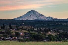 The Dalles House | The Dalles "Mountain View" Airbnb with Free Wi-fi